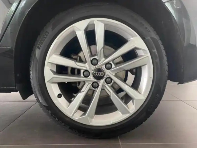 Audi A3 sportback 35 tfsi 150ch business line — photo 11