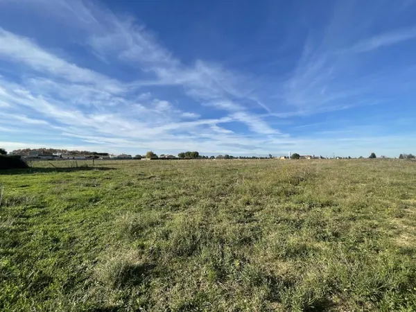 Terrain en individuel 444 m²