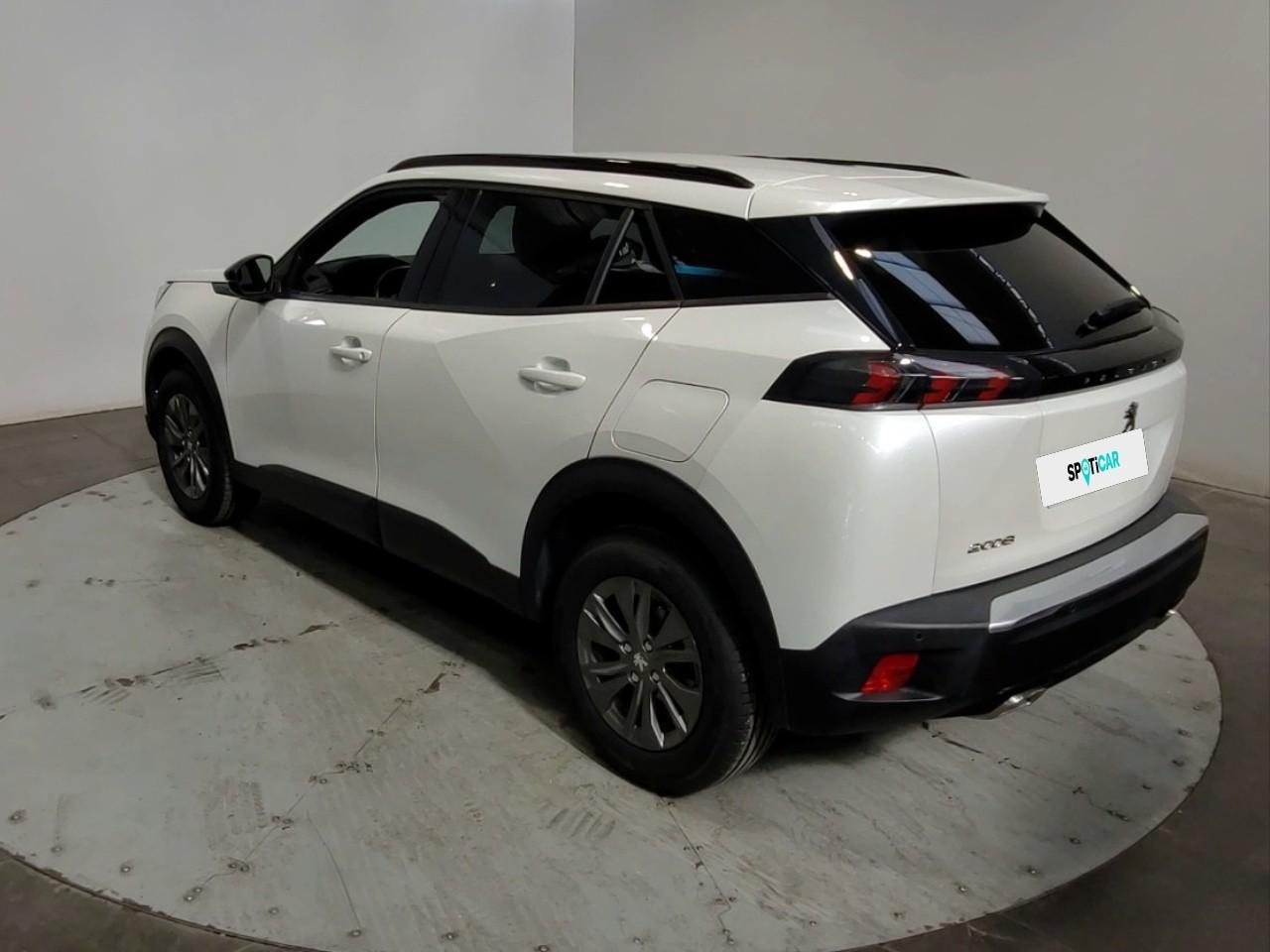 Peugeot 2008 puretech 130 s&s eat8 style — photo 3