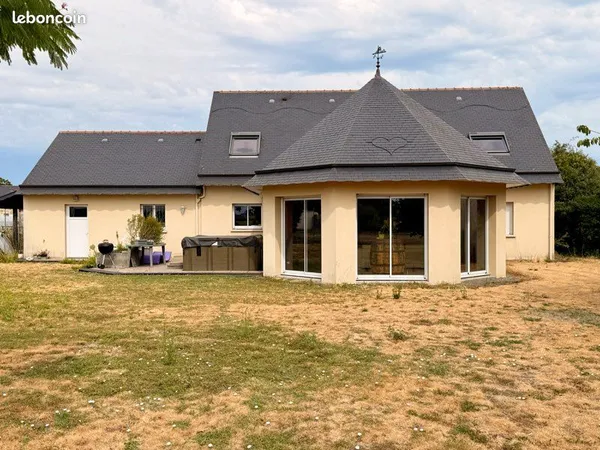 Maison à Noyant la plaine