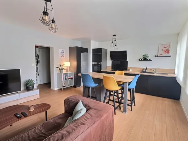 Bel F3 meublé avec stationnement