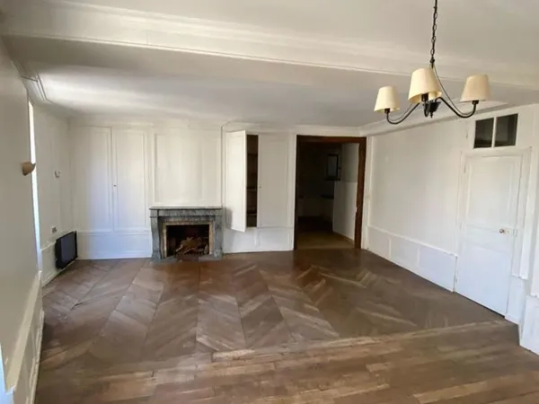 Grand T3 de 100m² - 2 chambres - Tonnerre 550 € CC