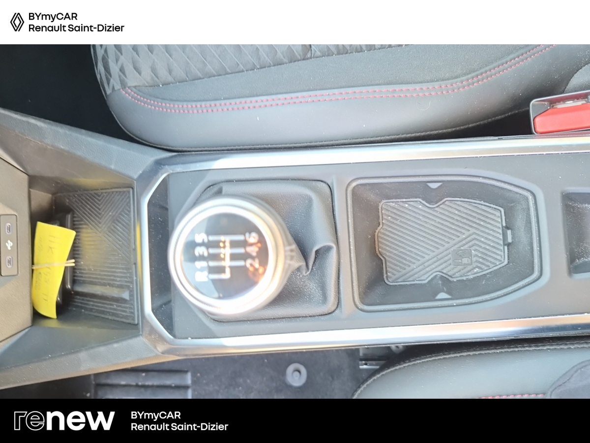 Renault Clio TCe 115 ch — photo 22