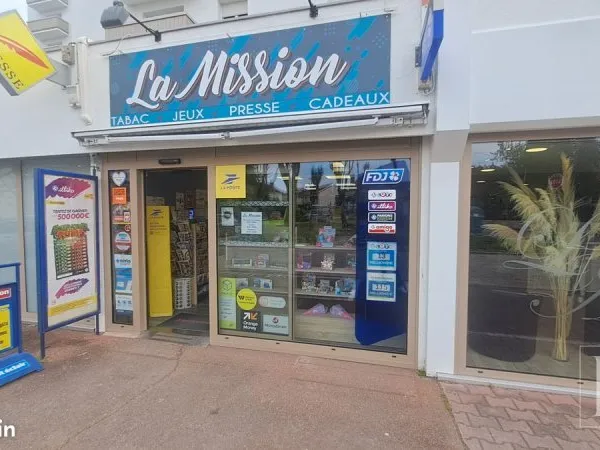 Fdj, presse, tabac 44 m² Saint-André-les-Vergers