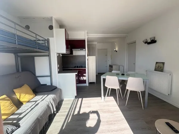CARNON PLAGE CENTRE Charmant T2 de 37 m2 hab entièrement rén