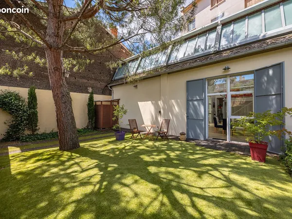 Loft 5 pièces 183 m²