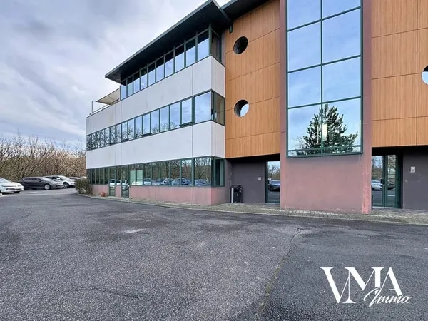 Plateau de bureaux de 100m2 à Lissieu, zone Techlid