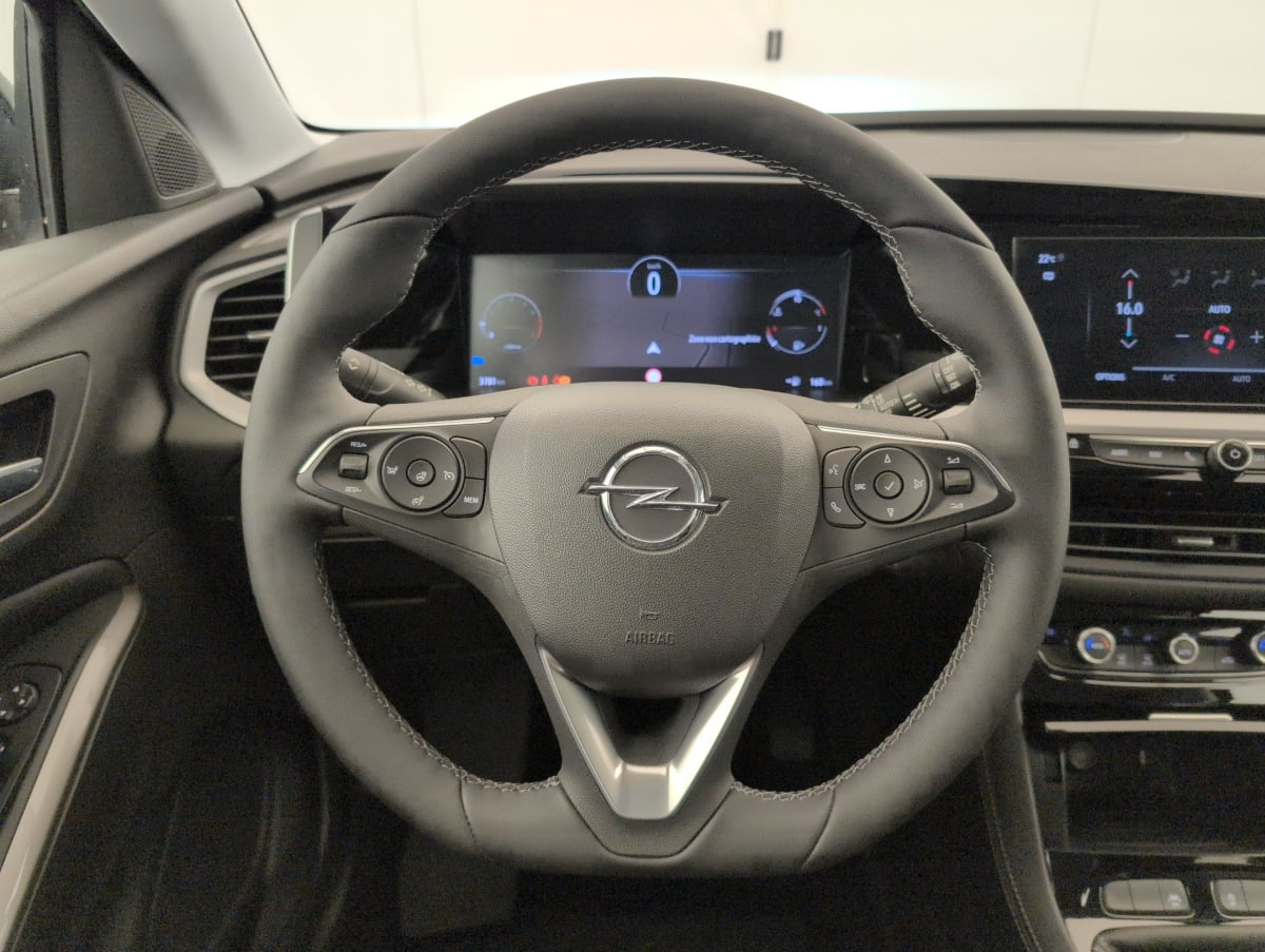 Opel Grandland — photo 13