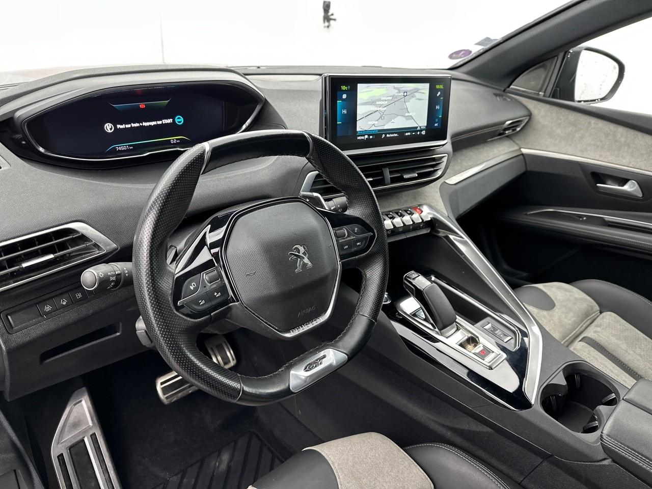 Peugeot 3008 hybrid 225 e-eat8 gt pack — photo 9
