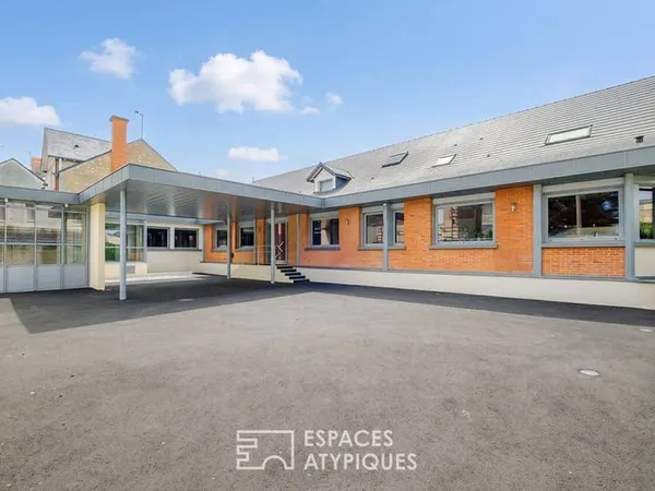 Maison 8 pièces 807 m²