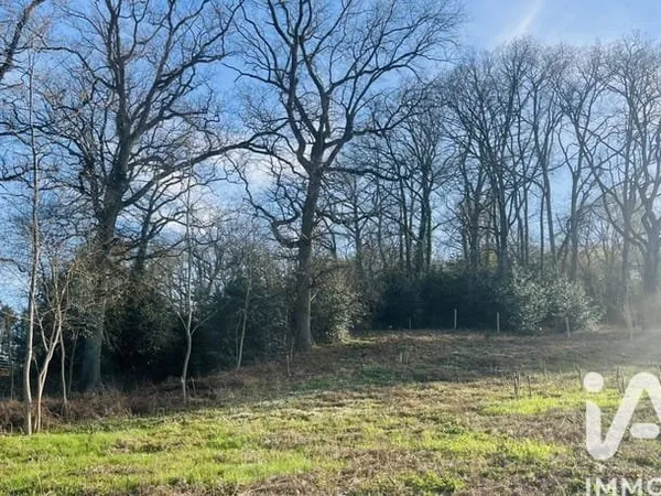 Terrain constructible 2274 m²