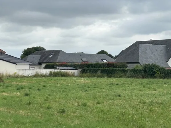 À VENDRE – TERRAIN CONSTRUCTIBLE À BORDÈRES-SUR-L'ÉCHEZ