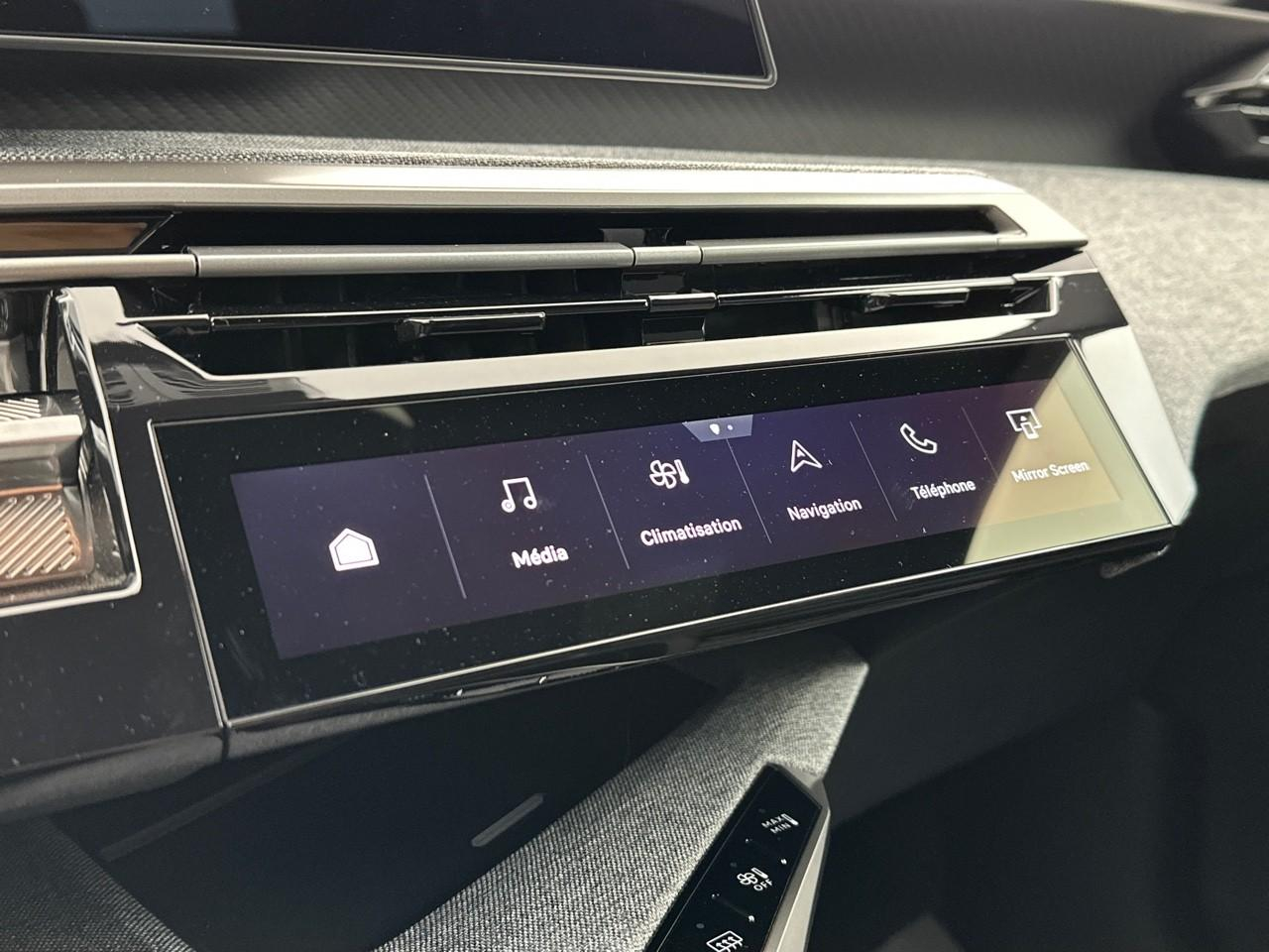 Peugeot 3008 hybrid 145 e-dcs6 allure — photo 27