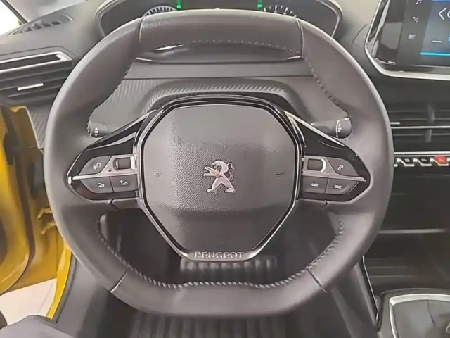 Peugeot 208 puretech 100 s&amp;s bvm6 — photo 39