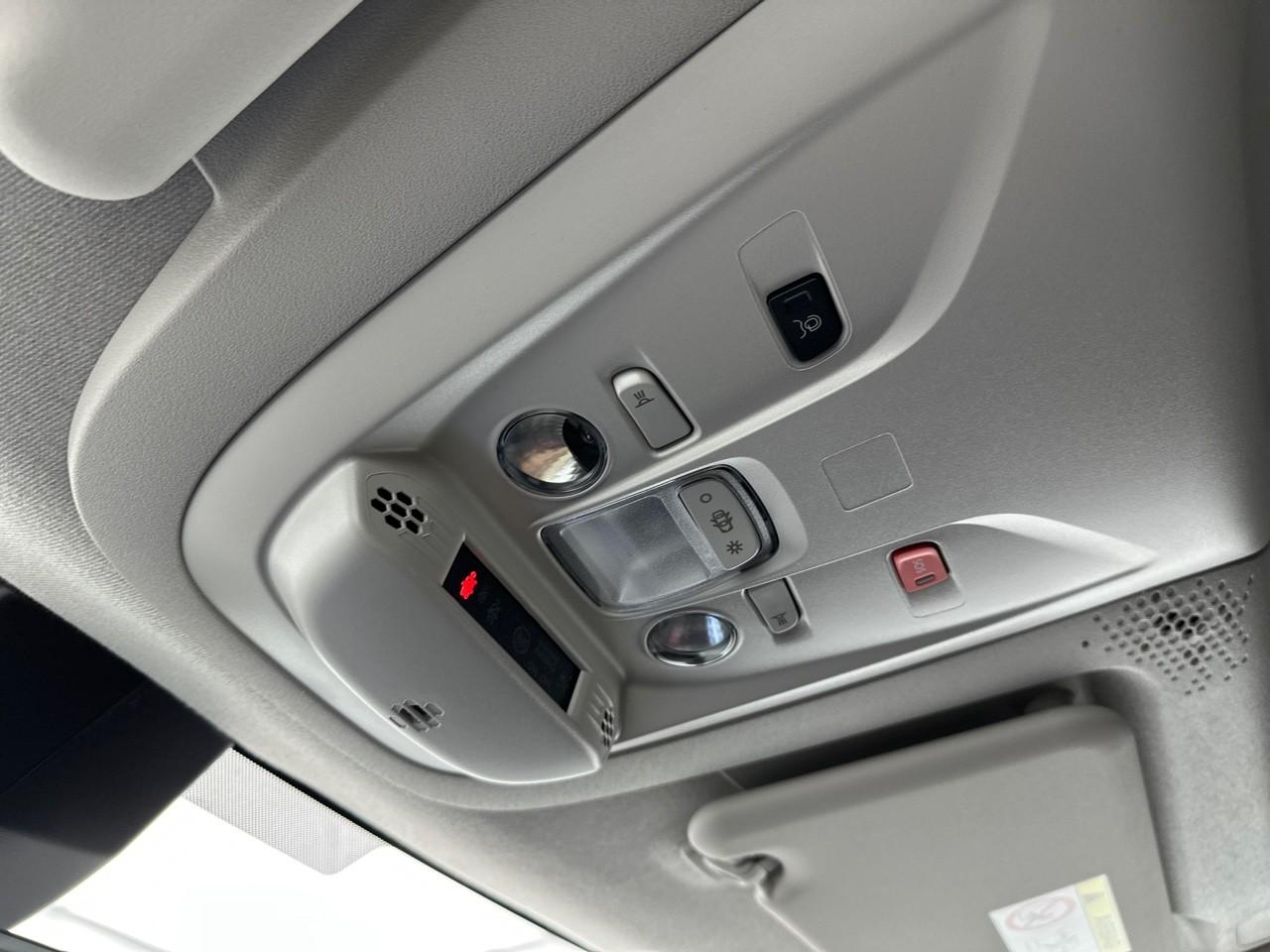 Citroën Berlingo van m diesel 100 ch manuelle — photo 32