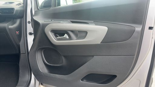 Peugeot Rifter 1.2 PureTech 110 - Active Pack – 2019 – 69011 km – Essence – Boîte Manuelle — photo 22