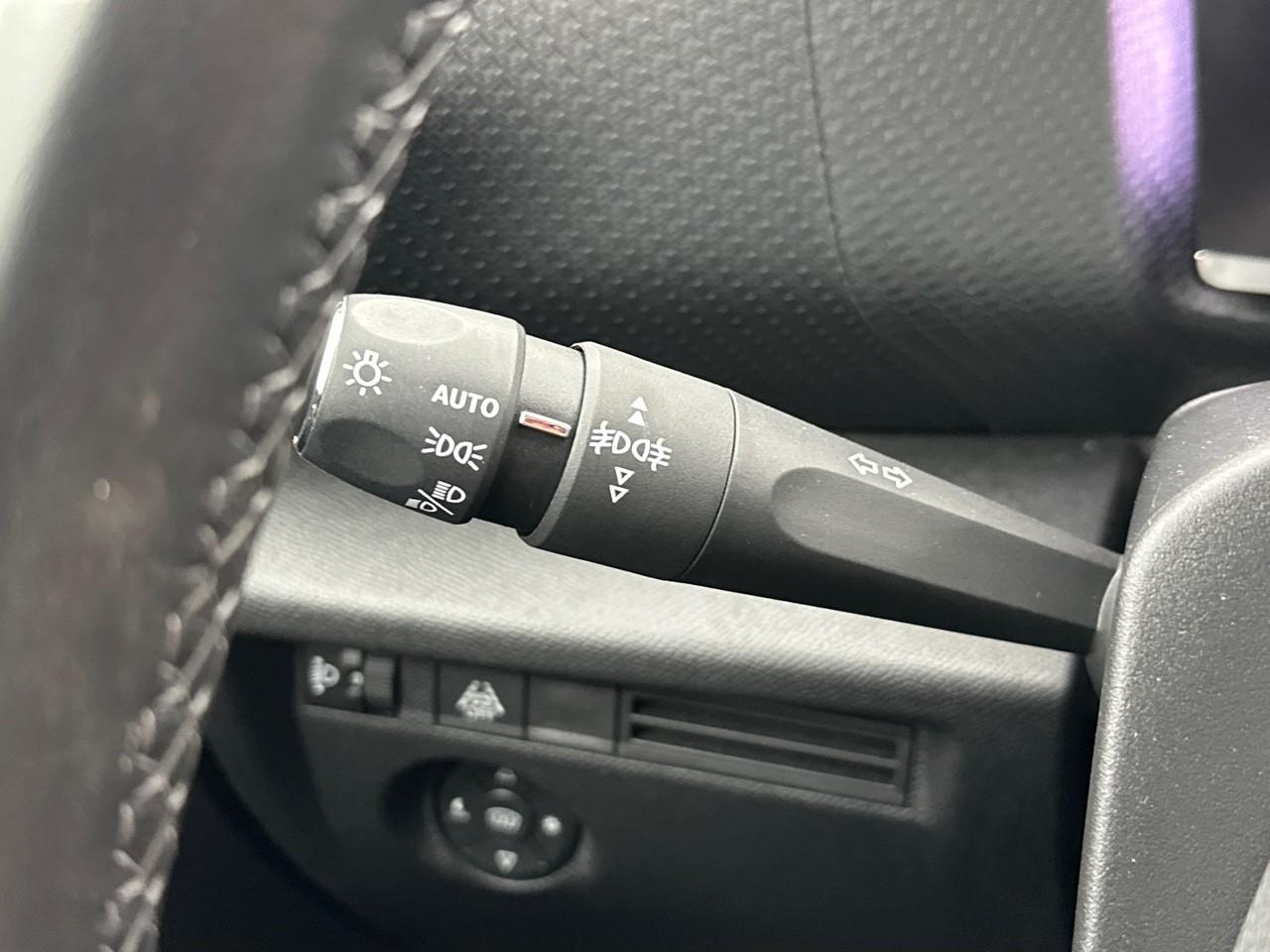 Citroën C4 puretech 130 s&s eat8 shine — photo 17