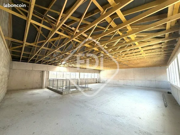 Bureaux 96 m² CLERMONT L'HERAULT