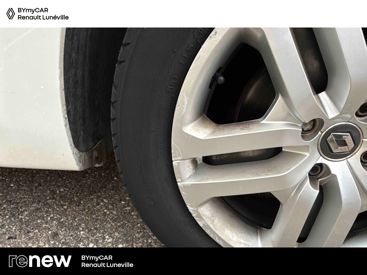 Renault Clio TCe 90 - 19 — photo 25