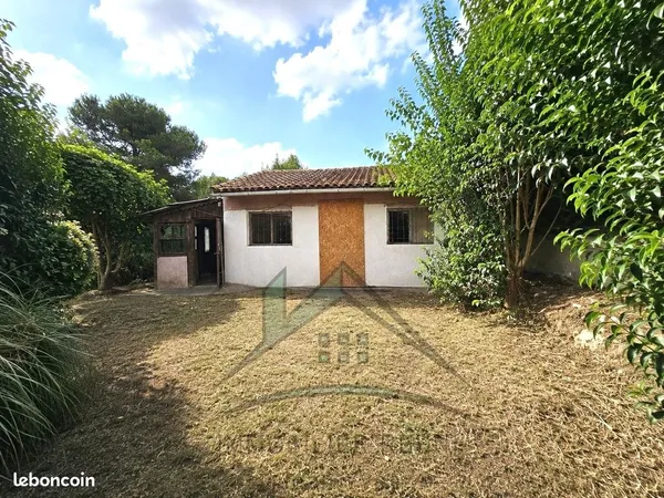 Terrain 571 m² Istres
