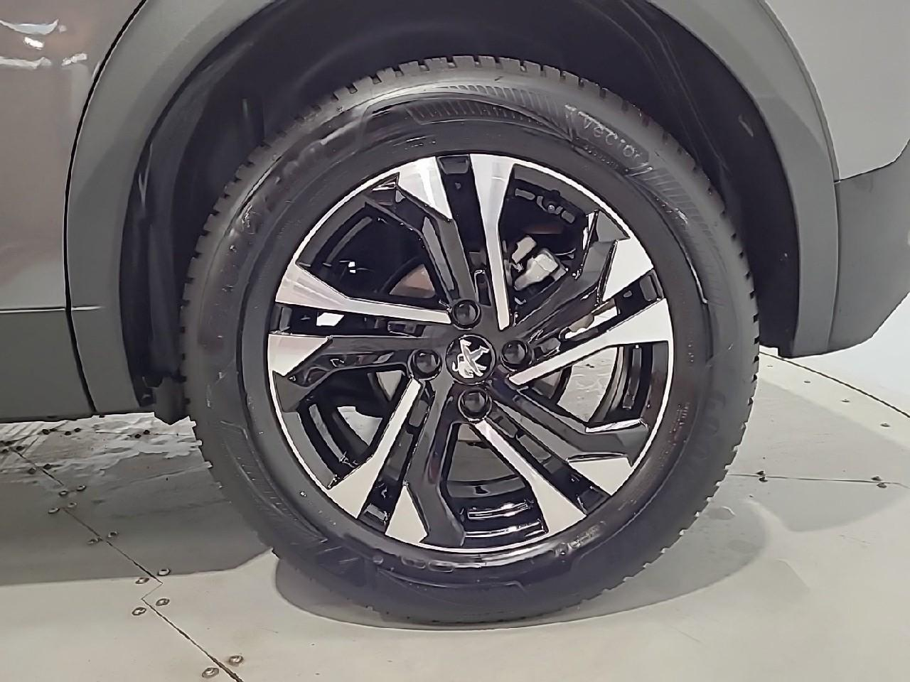 Peugeot 2008 puretech 130 s&s eat8 roadtrip — photo 16