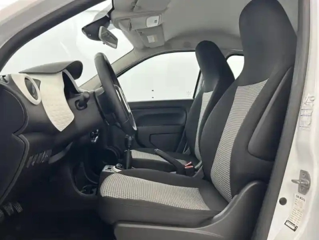 Renault Twingo 1.0 sce 65ch life — photo 9