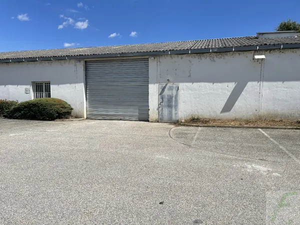 Local artisanal 211 m²