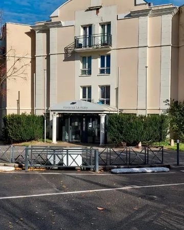 Studio meublé 18 m² à Cergy-le-Haut - Proche RER A - 630 CC