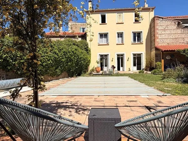 Maison 9 pièces 198 m²