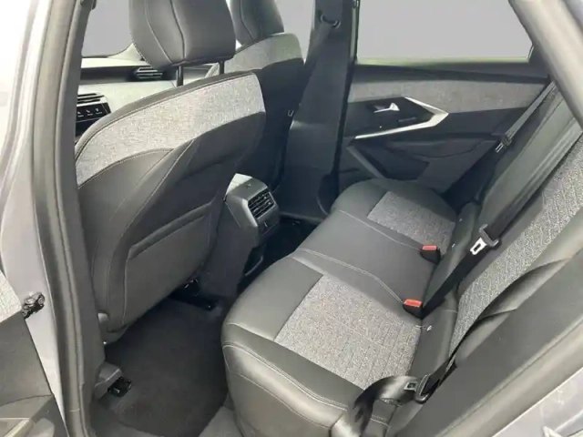 Peugeot 3008 hybrid 145 e-dcs6 — photo 37