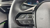 Peugeot 208 e-208 136ch GT — photo 24
