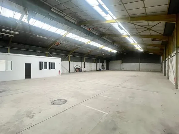 Local commercial 1200 m²