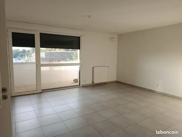 Toulouse Casselardit - Beau T3 de 61 m² avec balcon et 2 parkings - Résidence récente