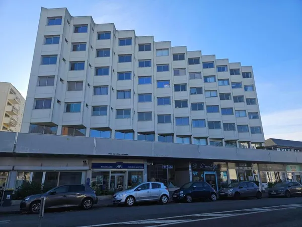Vends locaux/biens immobiliers - 32 m² - Tours 37000