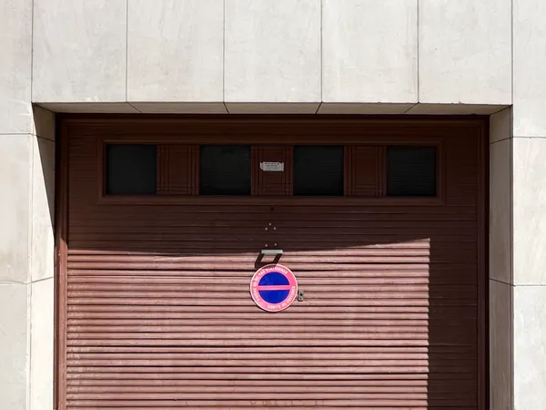 Vends parking 17m² Paris 7ème - St François Xavier