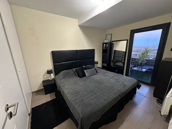 T2 climatisé avec vue dans résidence privée Grand Avignon