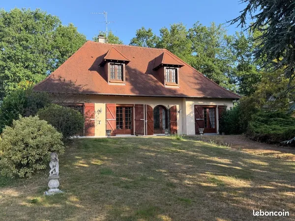 Belle maison traditionnelle 2 min Family Village et Rilhac Rancon