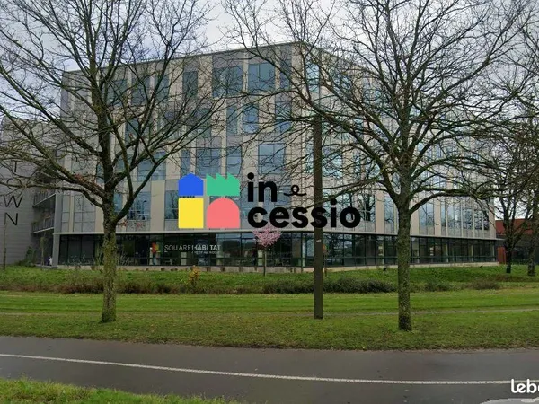 Bureaux 357 m²