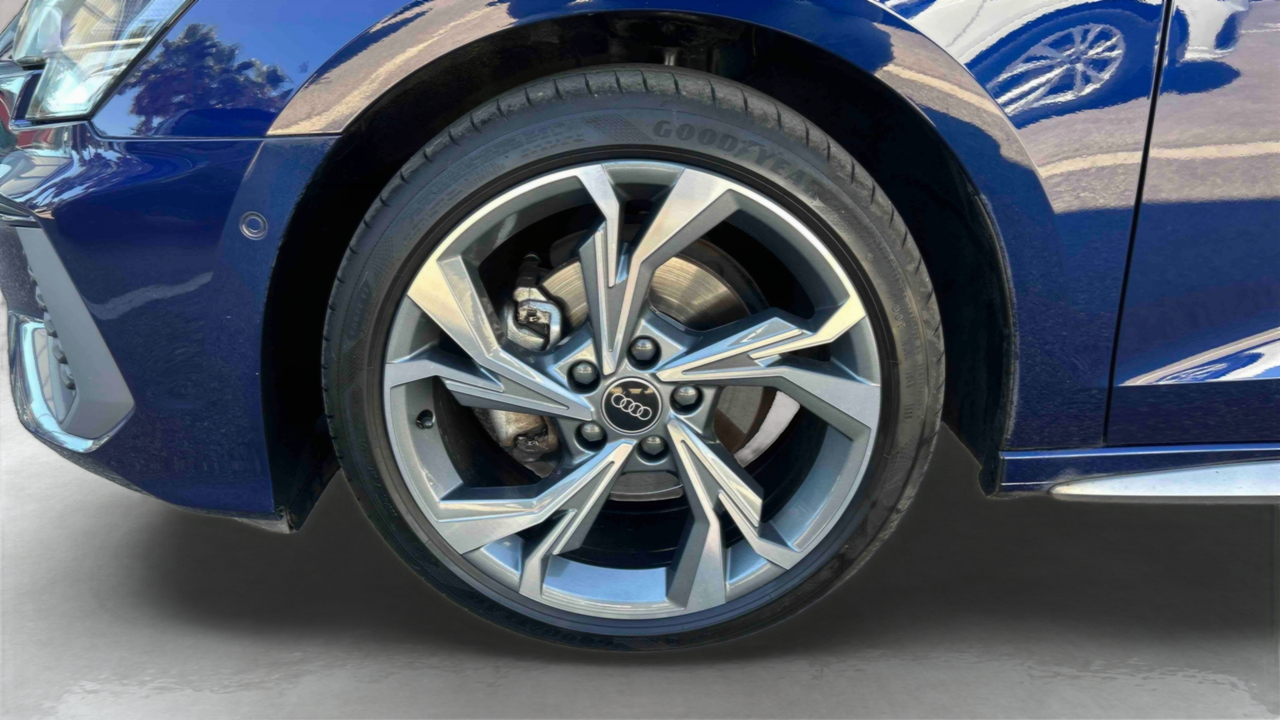 Audi A3 Sportback 35 TDI 150 S tronic 7 — photo 14