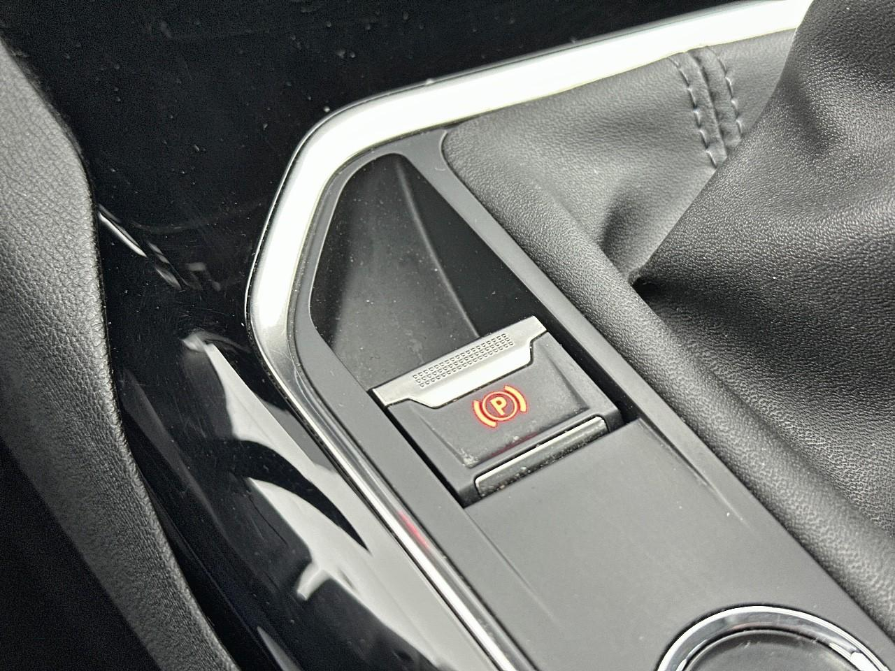 Peugeot 5008 puretech 130ch s&s bvm6 style — photo 27