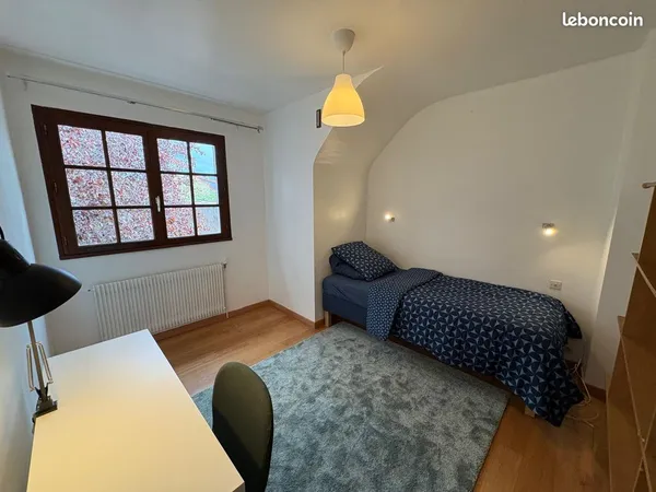 Chambre rénovée 600 CC Maison + jardin Stains