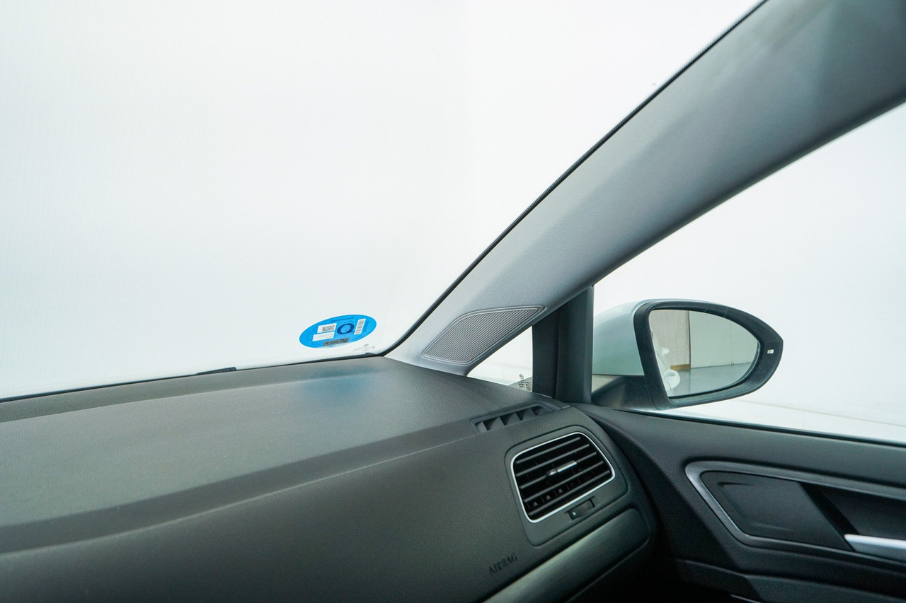 Volkswagen Golf 7 — photo 29