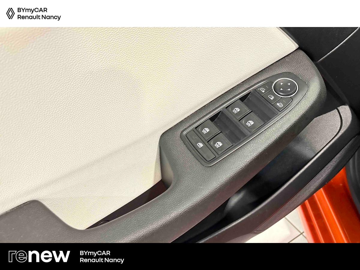 Renault Clio E-Tech full hybrid 145 — photo 20