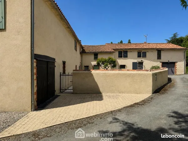 Maison de village 9 pièces 225 m²