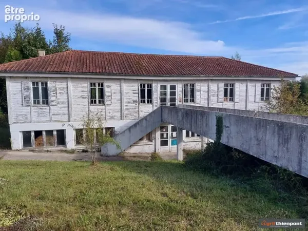 Commerce 126 m²