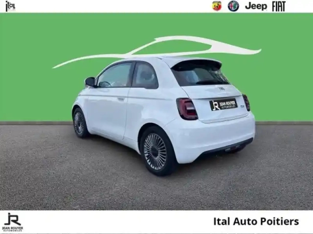 Fiat 500 icône berline 23,8 kwh — photo 7