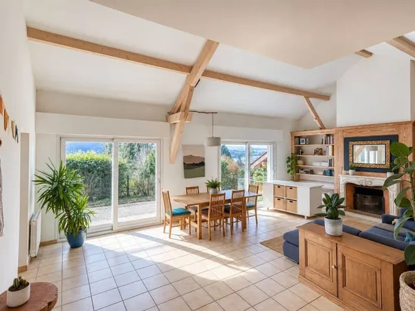 Maison 5 pièces 160 m²