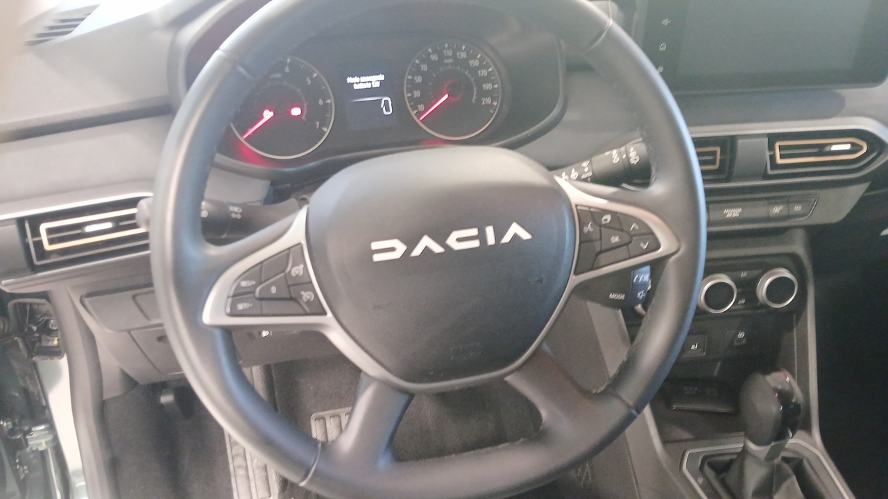 Dacia Sandero TCe 90 CVT — photo 10