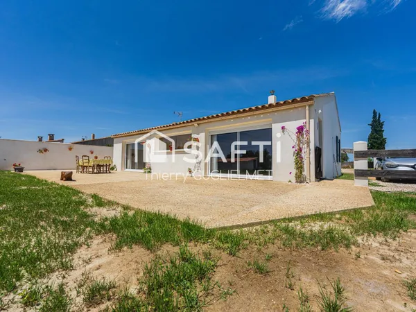 En Camargue belle propriété, avec ses annexes