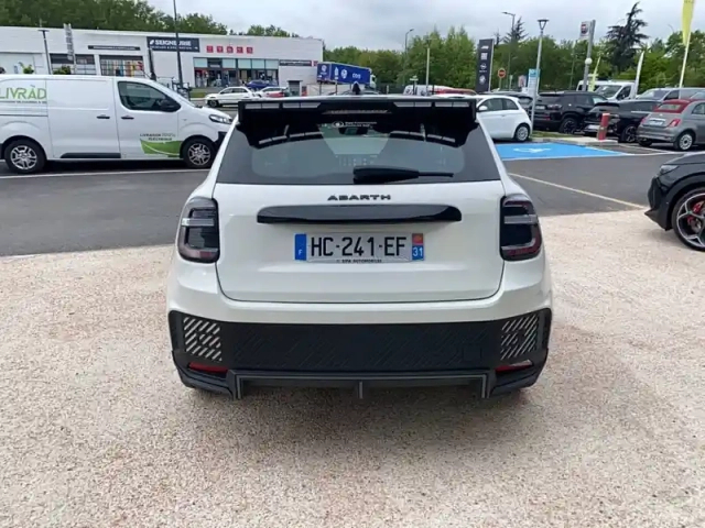 Abarth 600 e 240 ch — photo 4